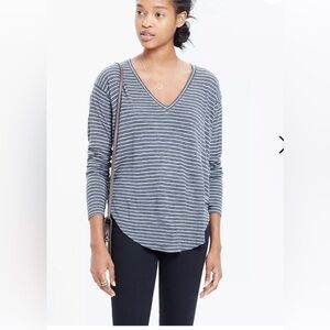 Madewell Anthem Long-Sleeve V-Neck Tee